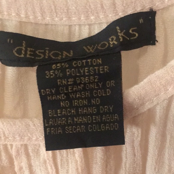 Cottagecore Ruffles and Lace Top - Picture 6 of 9